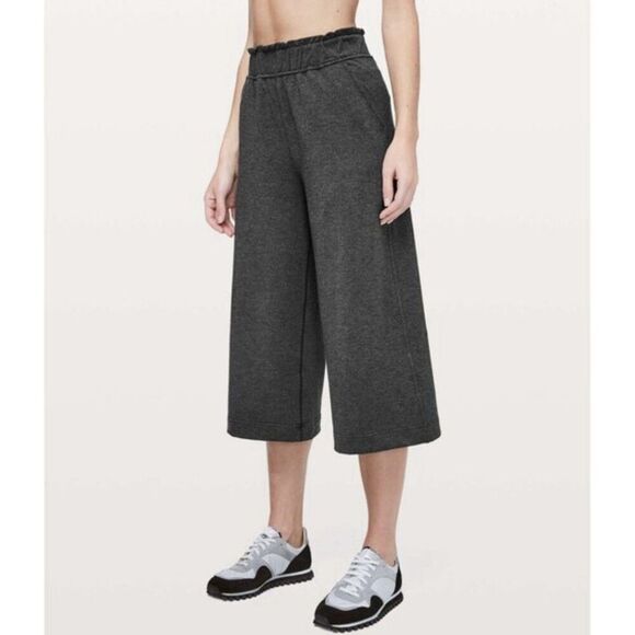 Lululemon Wide Leg Hello Sunday Crop Pants Heathered Mod Black Gray Women’s 6 - Picture 1 of 11